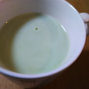 粉末緑茶で　はちみつ入り・グリーンミルクティ